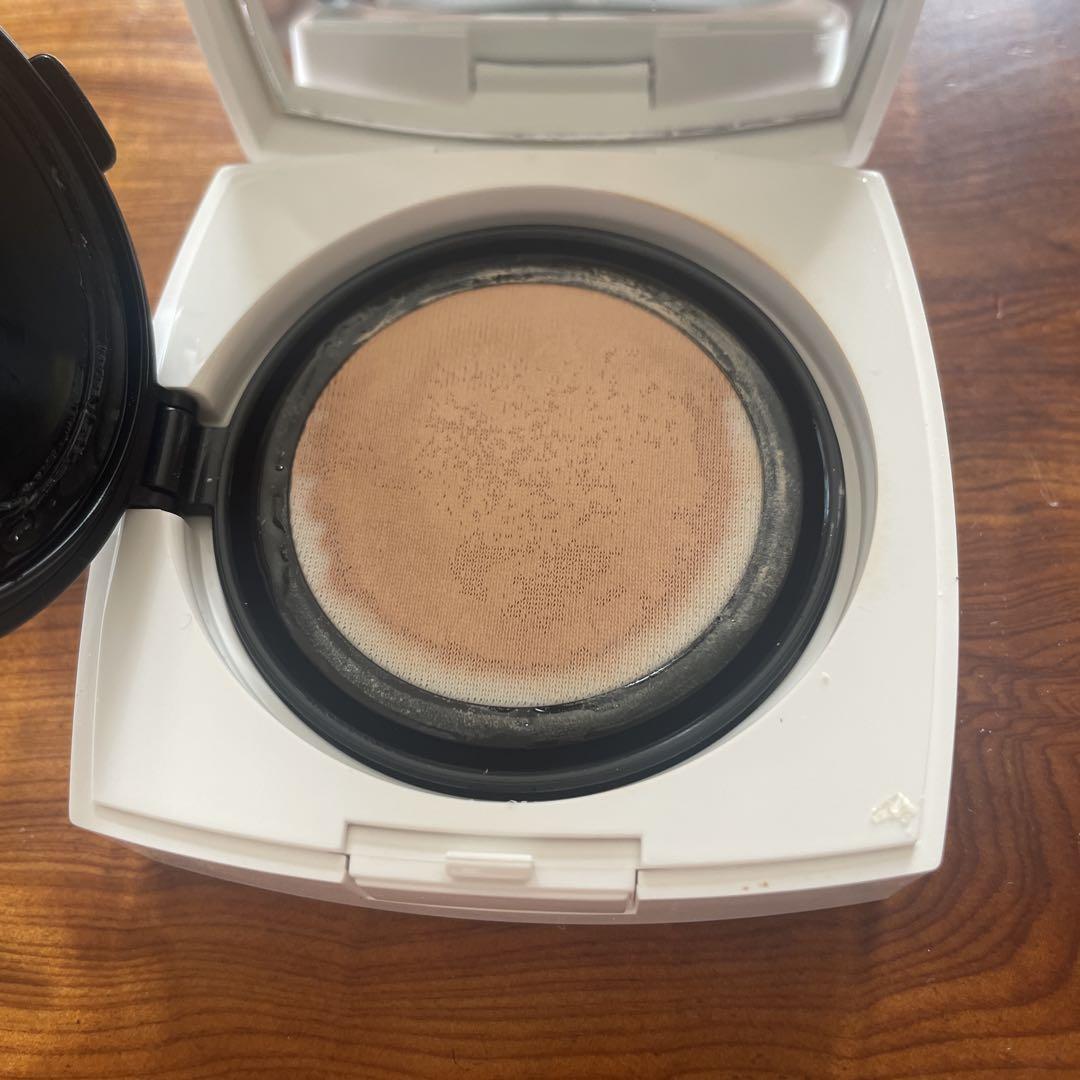 CHANEL ウルトラ ル タン クッション リフィルとホワイトコンパクト