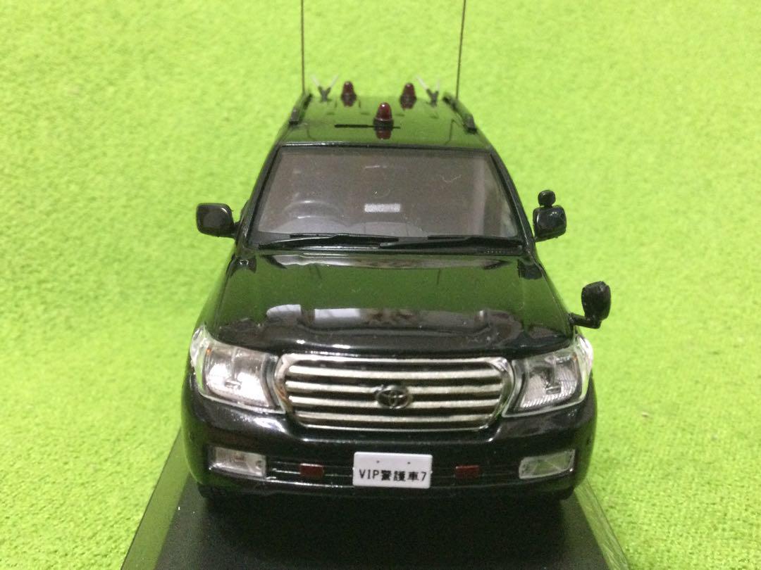 RAI'S新品 トヨタ ランドクルーザー URJ202 パトカー要人警護1