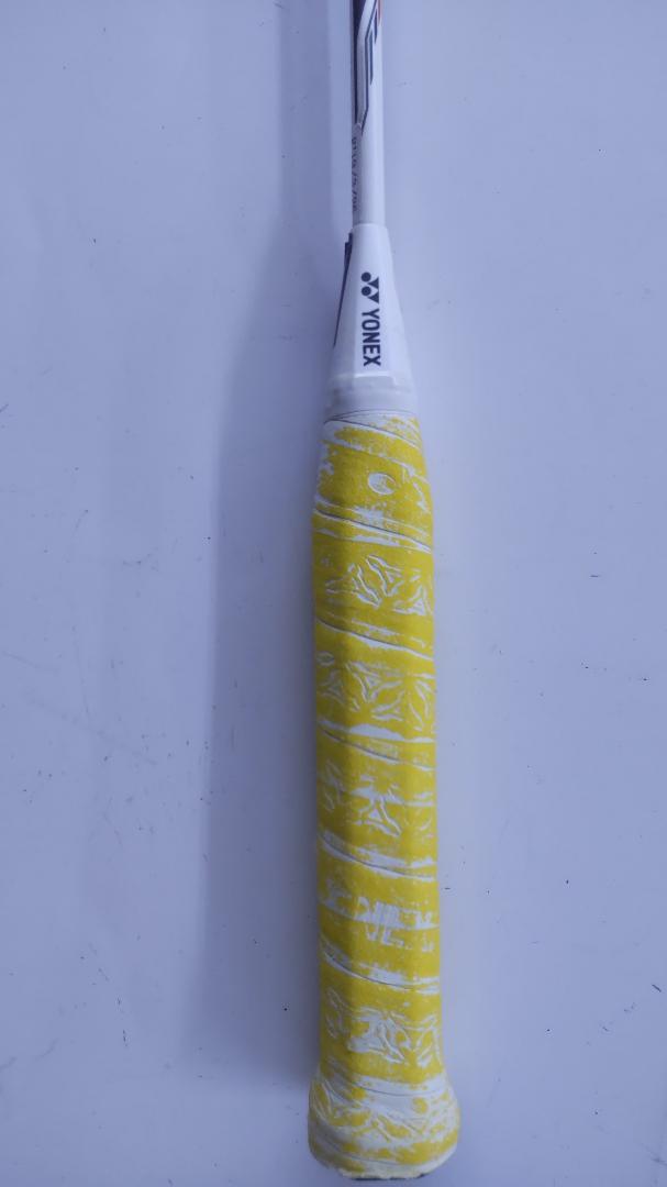 【中古】YONEX バドミントンラケット ボルトリック70e-チューン