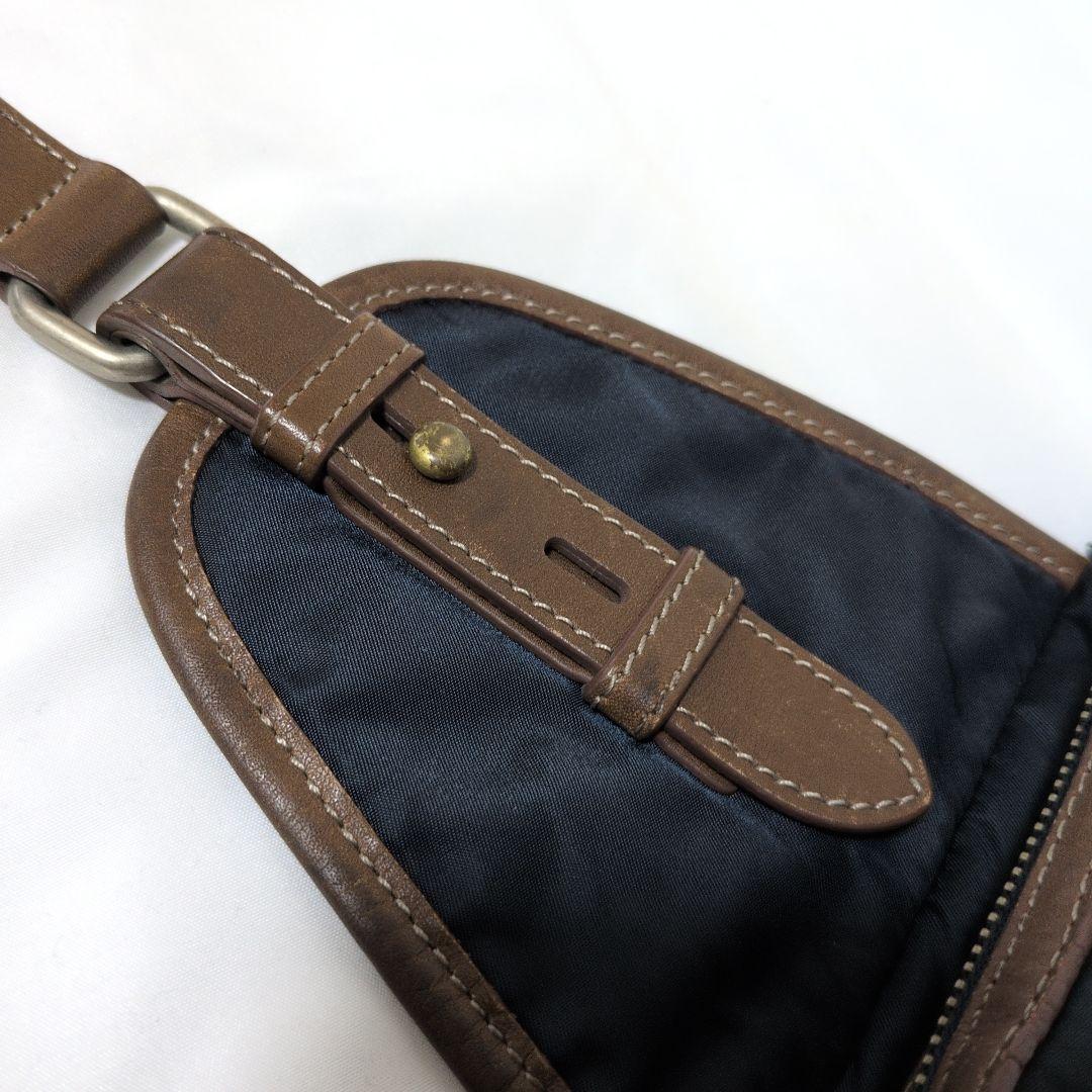 Paul Smith　ポールスミス　ボディバッグ　クロスボディ　ネイビー