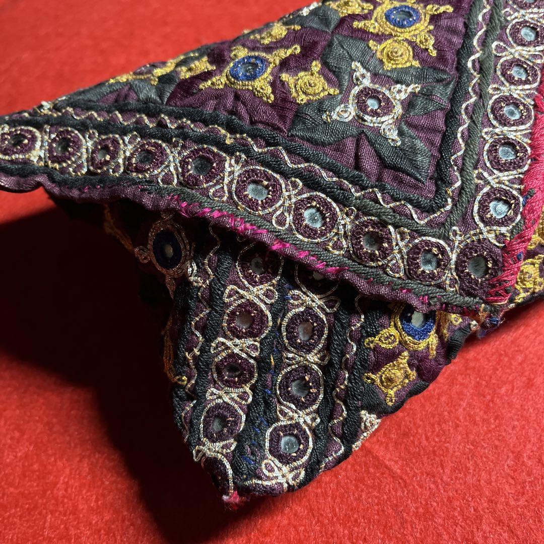 アンティーク刺繍布製品／インド北西部遊牧民の懐中袋