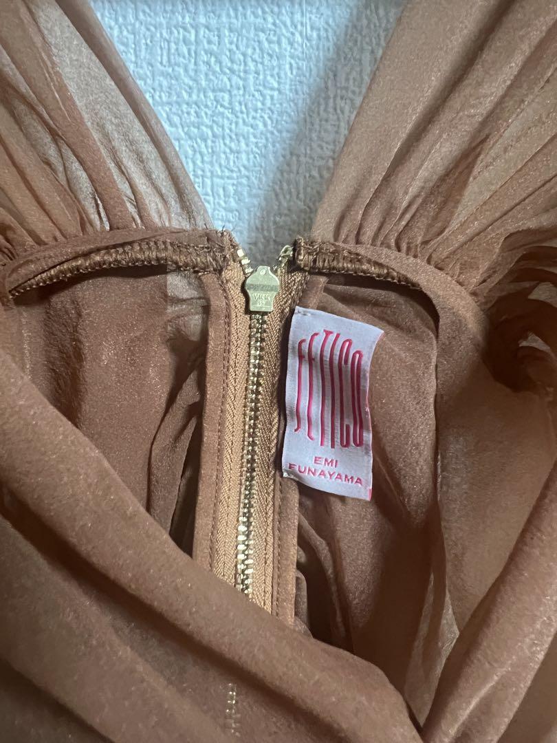 5/31まで値引き中★FETICO Gathered Sheer Top