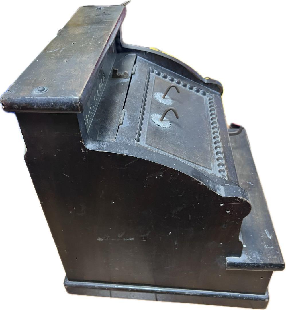 【アンティーク】 大正〜昭和初期 びたクラキ式 木製レジスター 貯金箱 骨董品 【アンティーク】 大正〜昭和初期 びたクラキ式 木製レジスター 貯金箱 骨董品