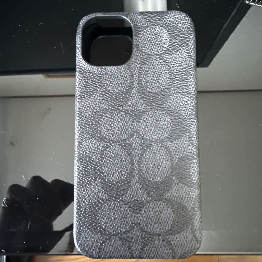 新品　COACH　iPhone 13&14&15　シグネチャー柄　スマホケース IPHONE 15 PRO ケース・シグネチャー（スマホケース/カバー