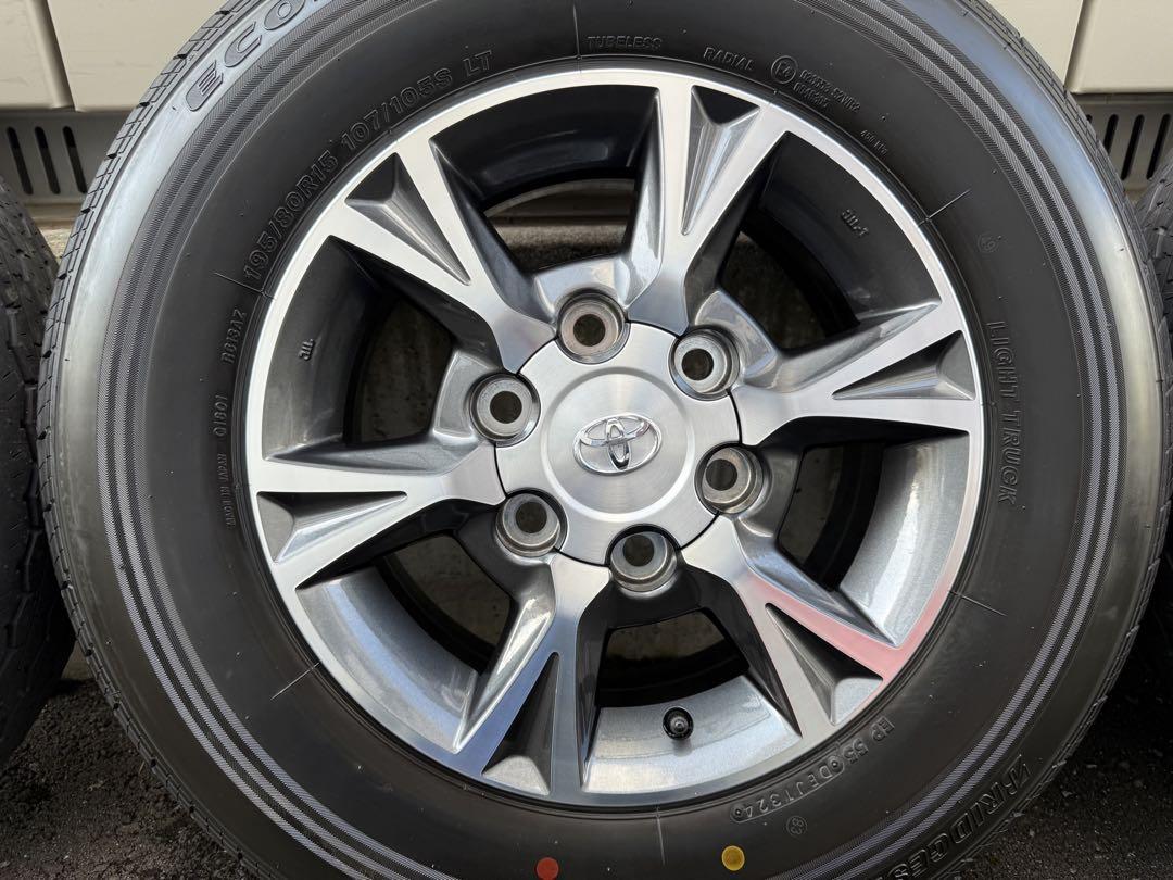 新車外し ハイエース 送料込み 195/80R15 ブリヂストン4本純正アルミ