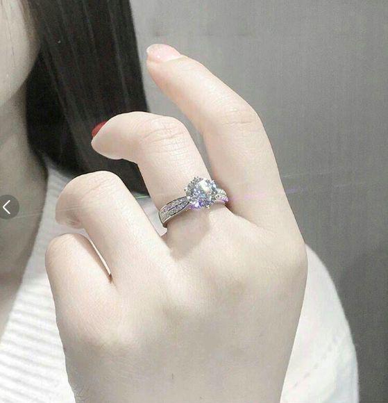 低価高評価 送料無料 PT 950プラチナ1カラットダイヤの女神の結婚指輪 EmO4J-m39943868258 品質保証定番