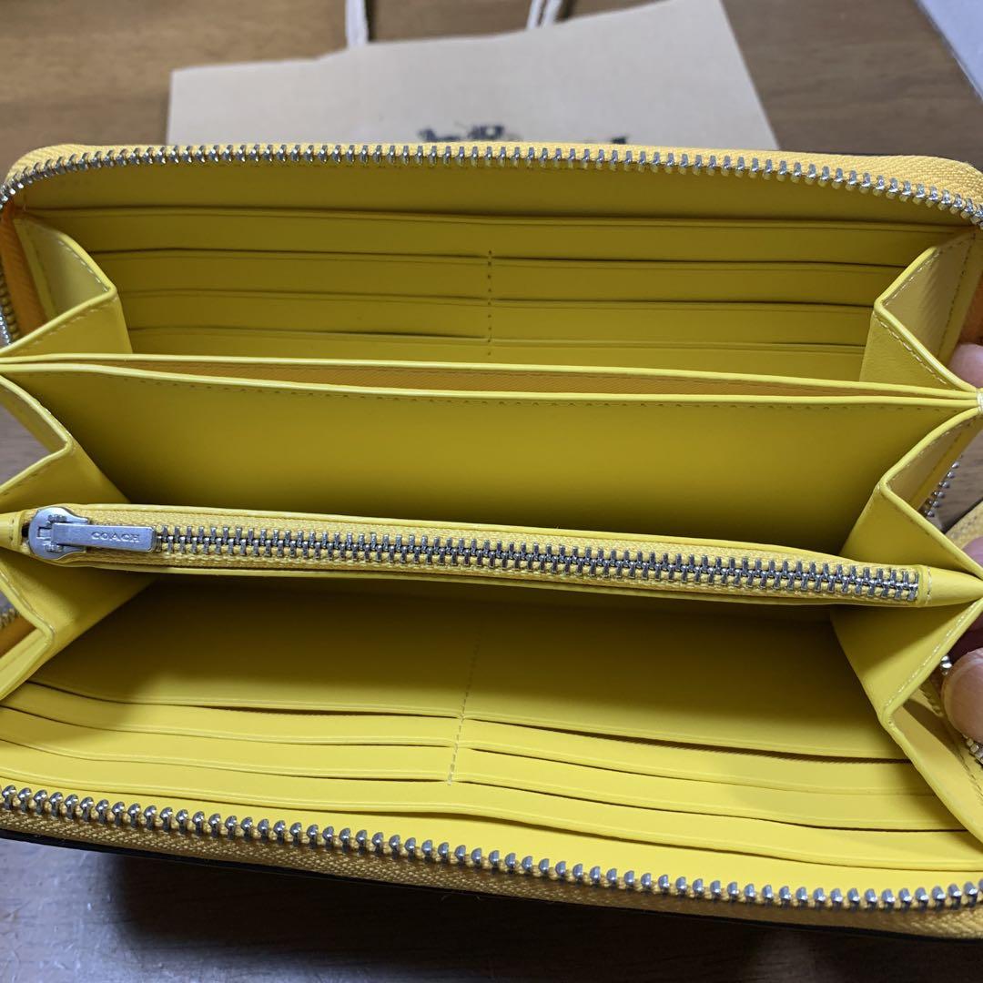 値下げ【美品】コーチ長財布