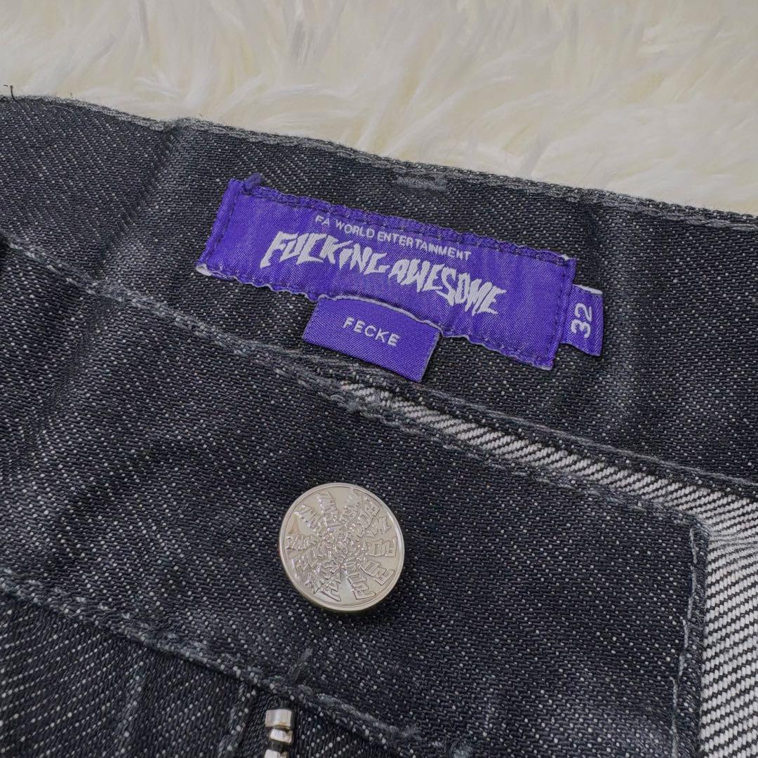 【美品✨】FULKING AWESOME ブラックデニム 32 革パッチ