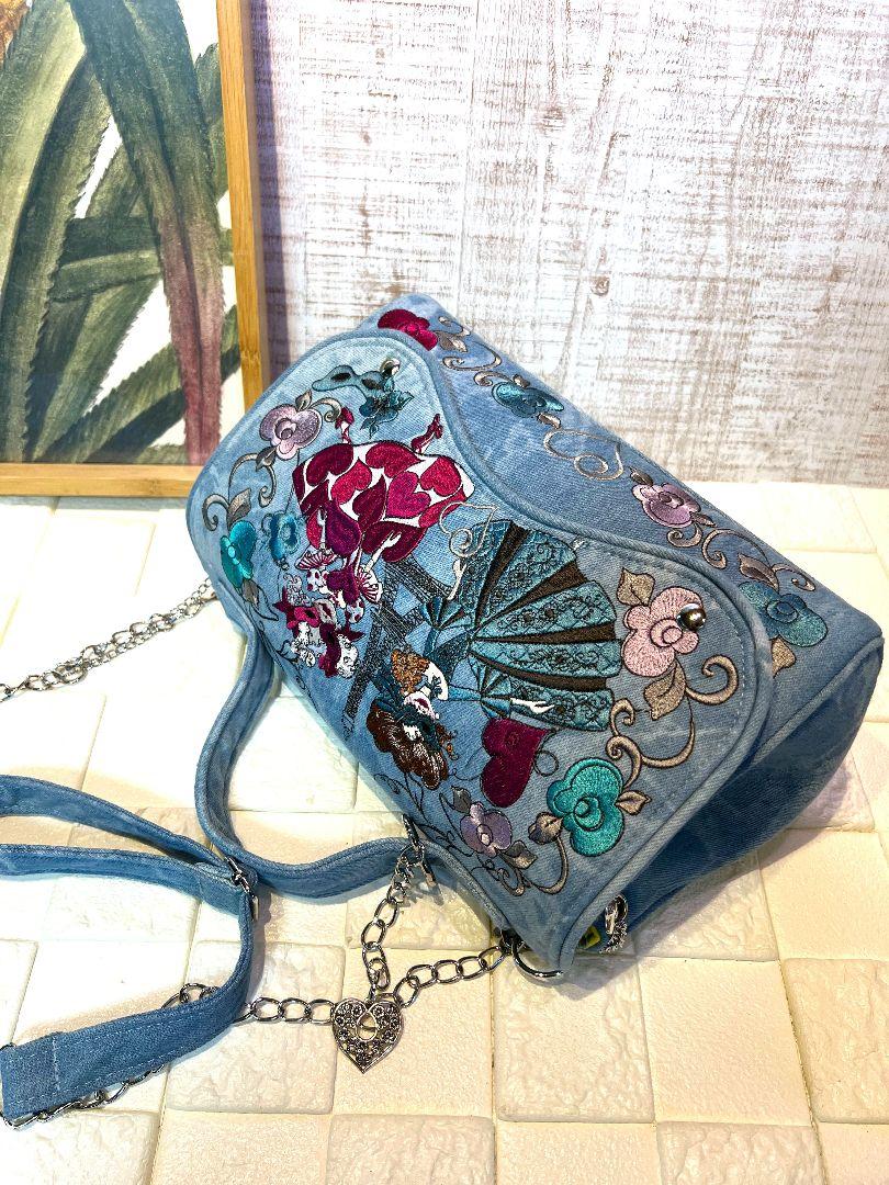 ロラライハリス♡ライトブルーWデニム♡刺繍のミニバッグ♡ ロラライハリス♡ライトブルーWデニム♡刺繍のバッグ