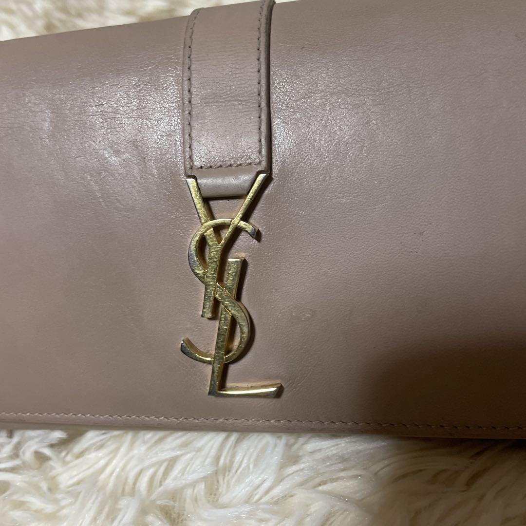 YVES SAINT LAURENT イヴサンローラン 長財布　カサンドラ