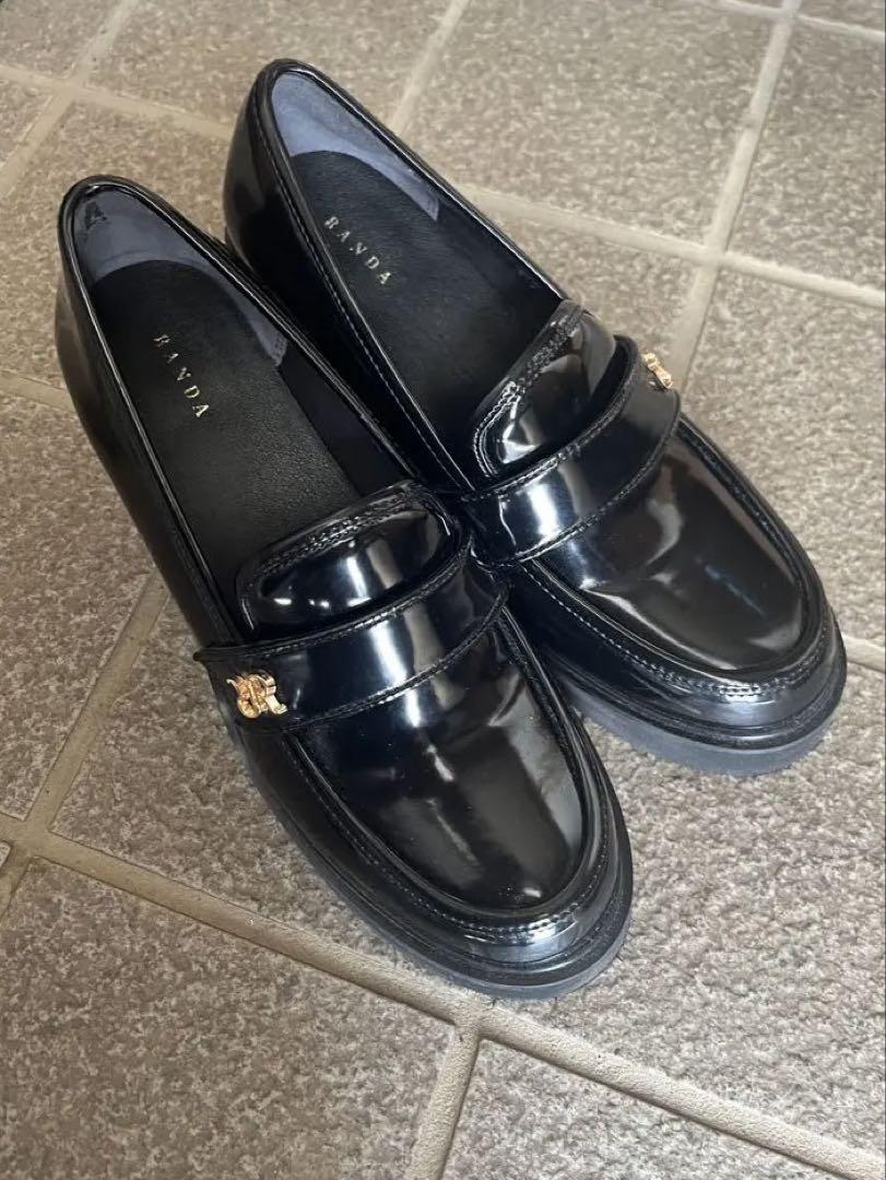 PRADA ブラックローファー