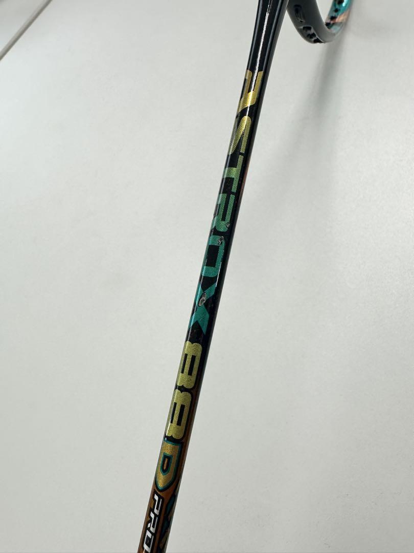 yonex アストロクス88D PRO 4UG5