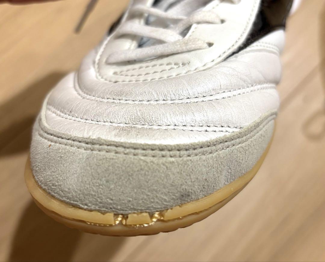 Mizuno Morelia フットサルシューズ ホワイト/ブラック 25cm