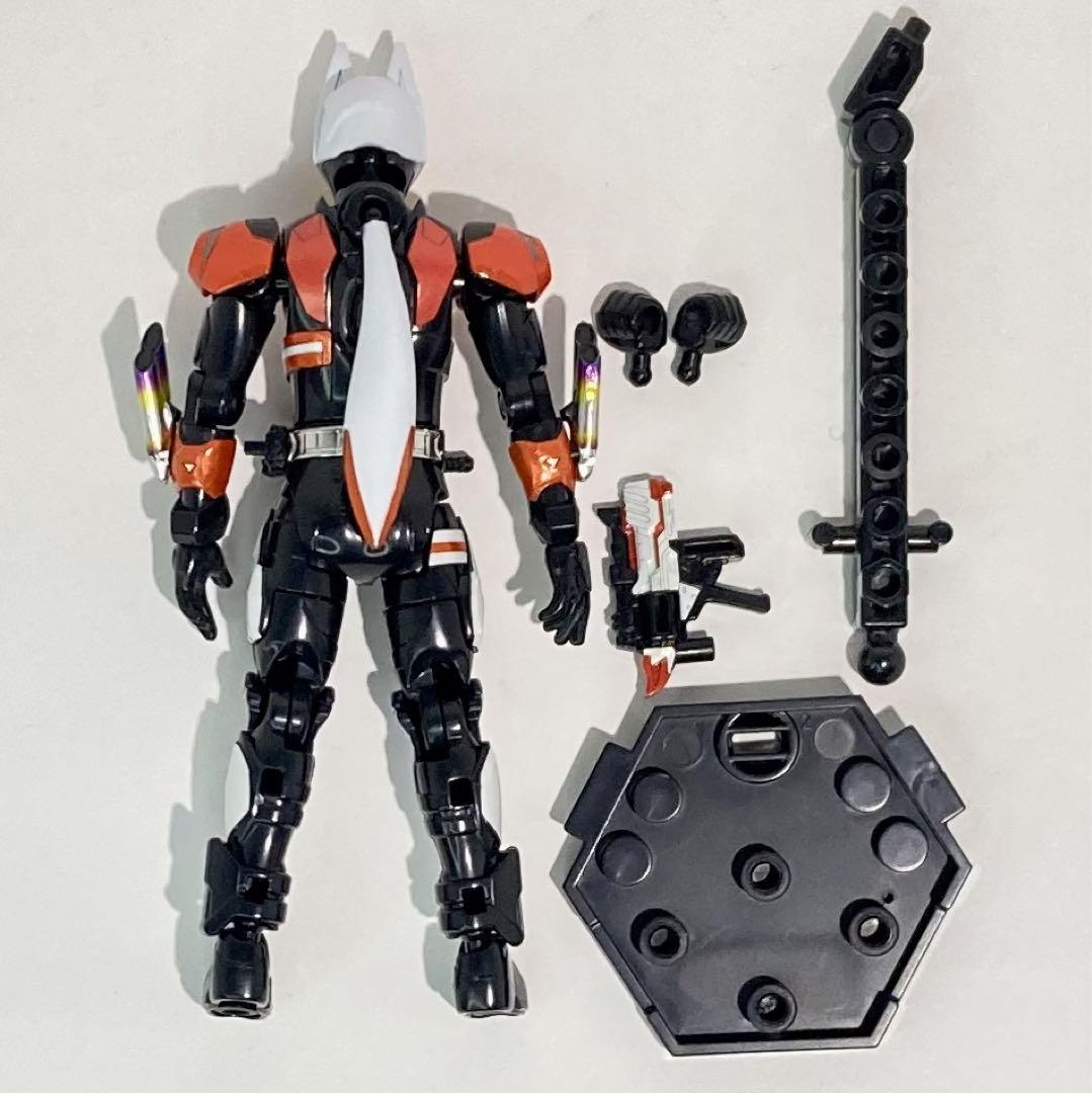 装動　仮面ライダーギーツ　ブーストマグナムフォーム