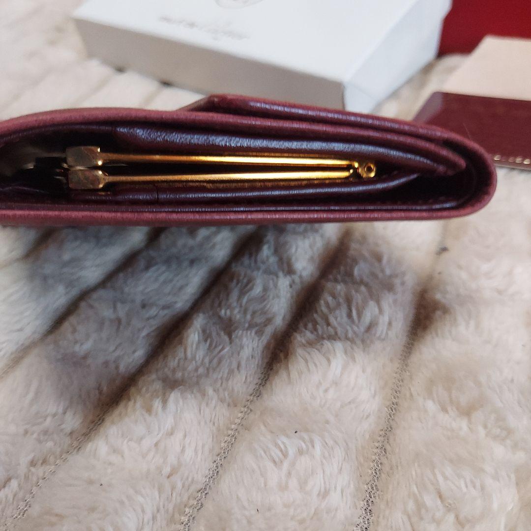 Cartier バーガンディ マストライン三つ折り がま口財布