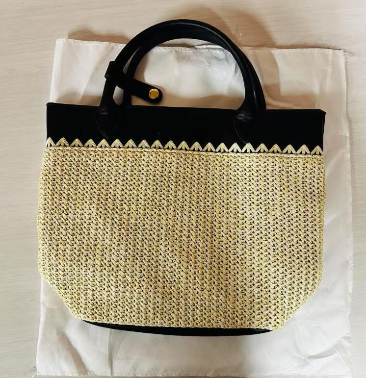 即日発送PRADA かごバッグ ベージュ/黒~~ - メルカリ