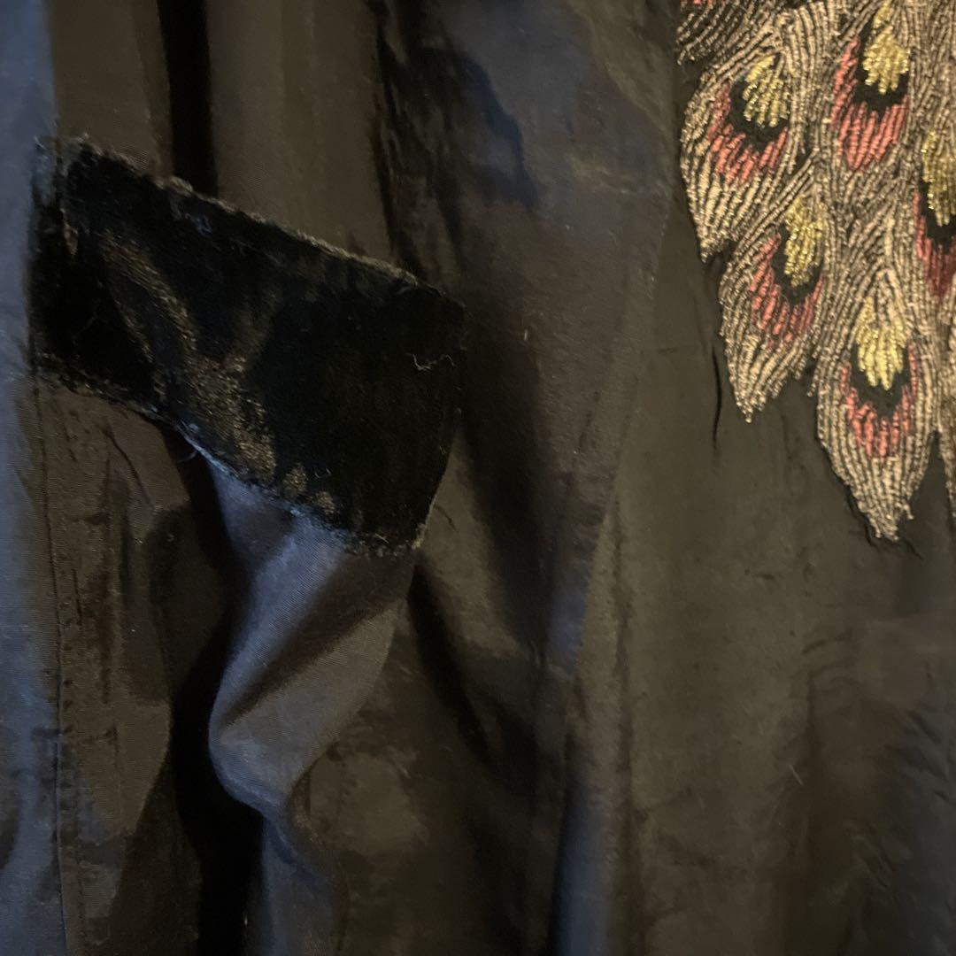 Ahchachum あちゃちゅむ　孔雀　刺繍　ガウン