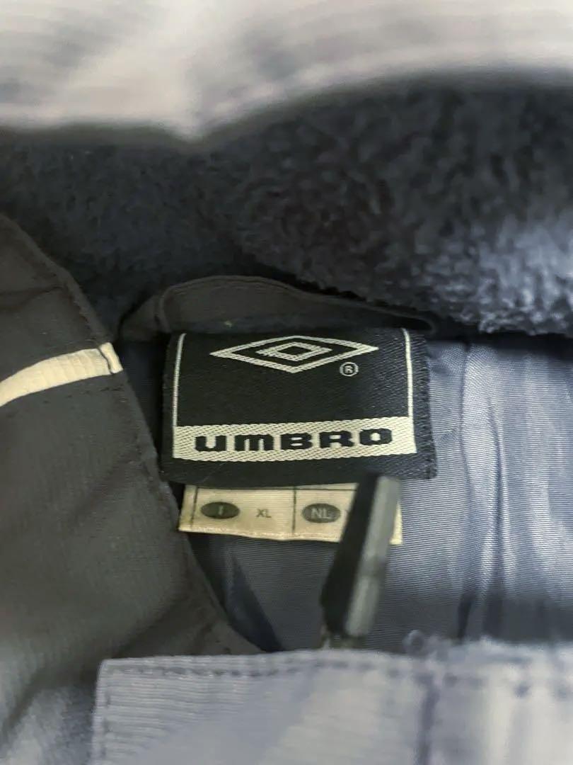 90s 00s y2k umbro アンブロ　中綿　ダウン　ジャケット　グレー