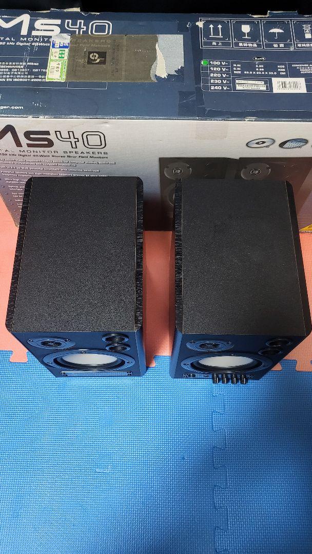 モニタースピーカー　アンプ内蔵　BEHRINGER　MS40