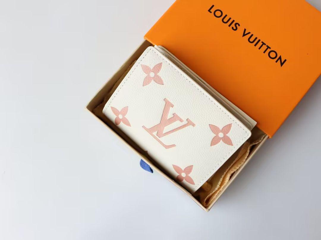 Louis Vuitton ルイヴィトン ポルトフォイユ?クレア 二つ折り財布
