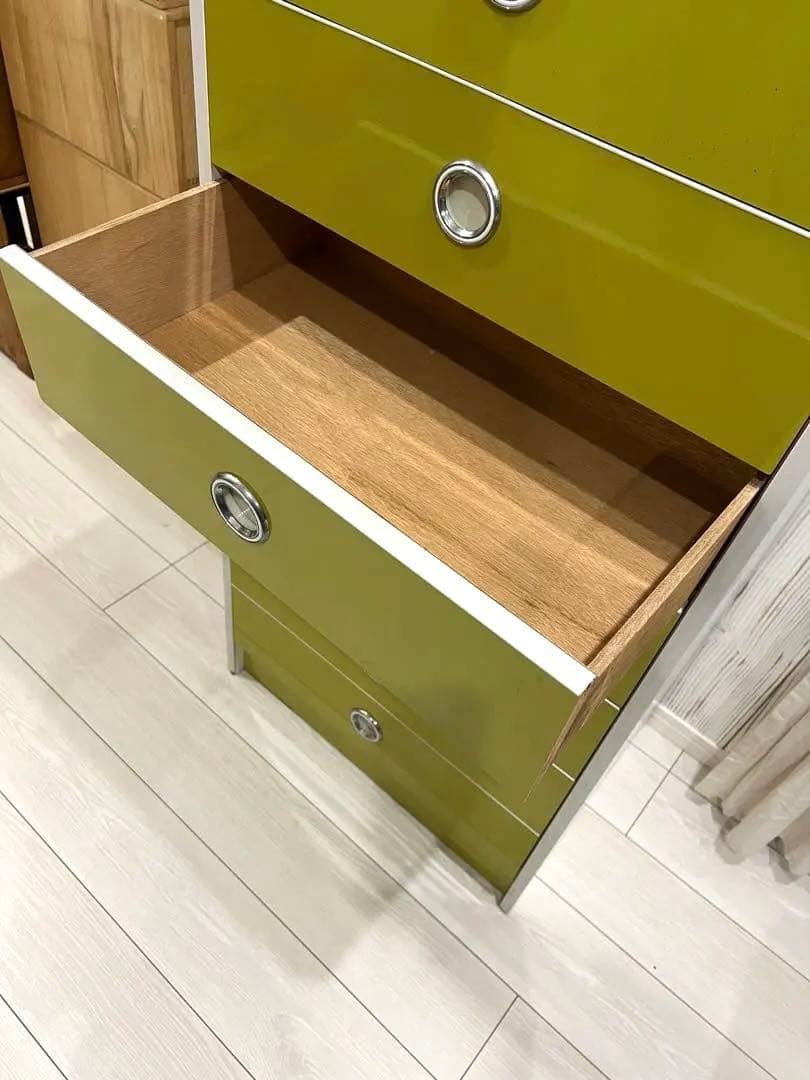 早い者勝ち☆昭和レトロ レトロポップ 7段チェスト オリーブグリーン 早い者勝ち☆昭和レトロ レトロポップ 7段チェスト オリーブグリーン