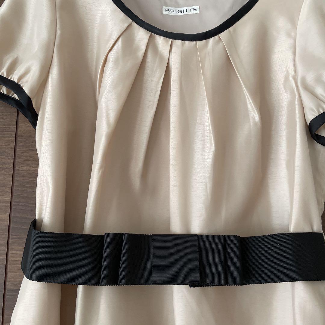 直販新品 美品!ブリジット パフスリーブトップス 直販新品 美品!ブリジット パフスリーブトップス