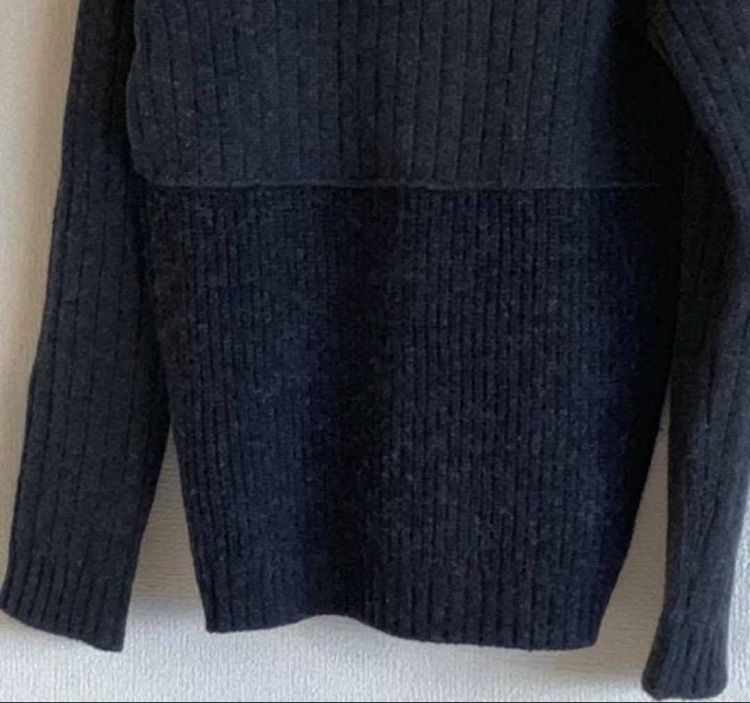 PRADA 黒のリブ編みVネックカーディガン