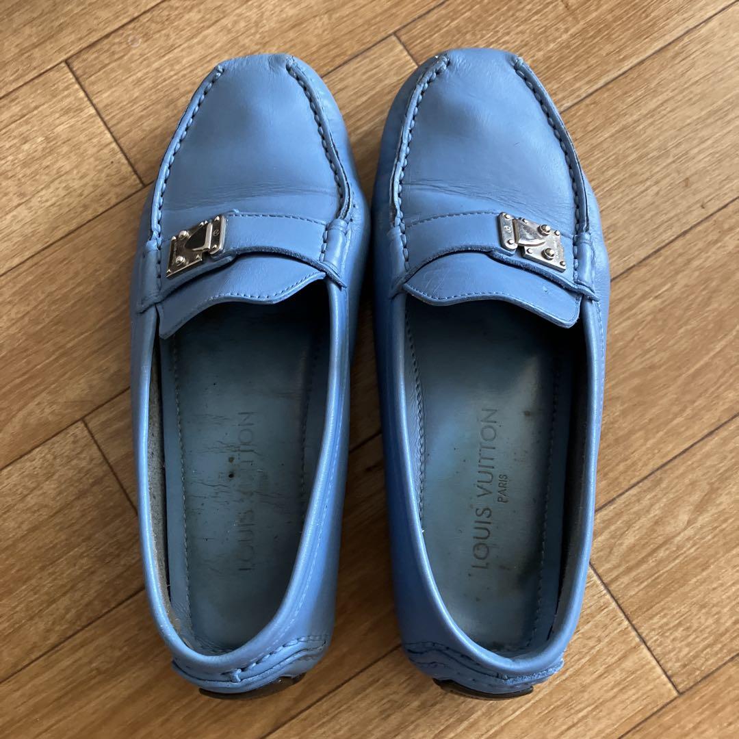 Louis Vuitton 水色 ローファー