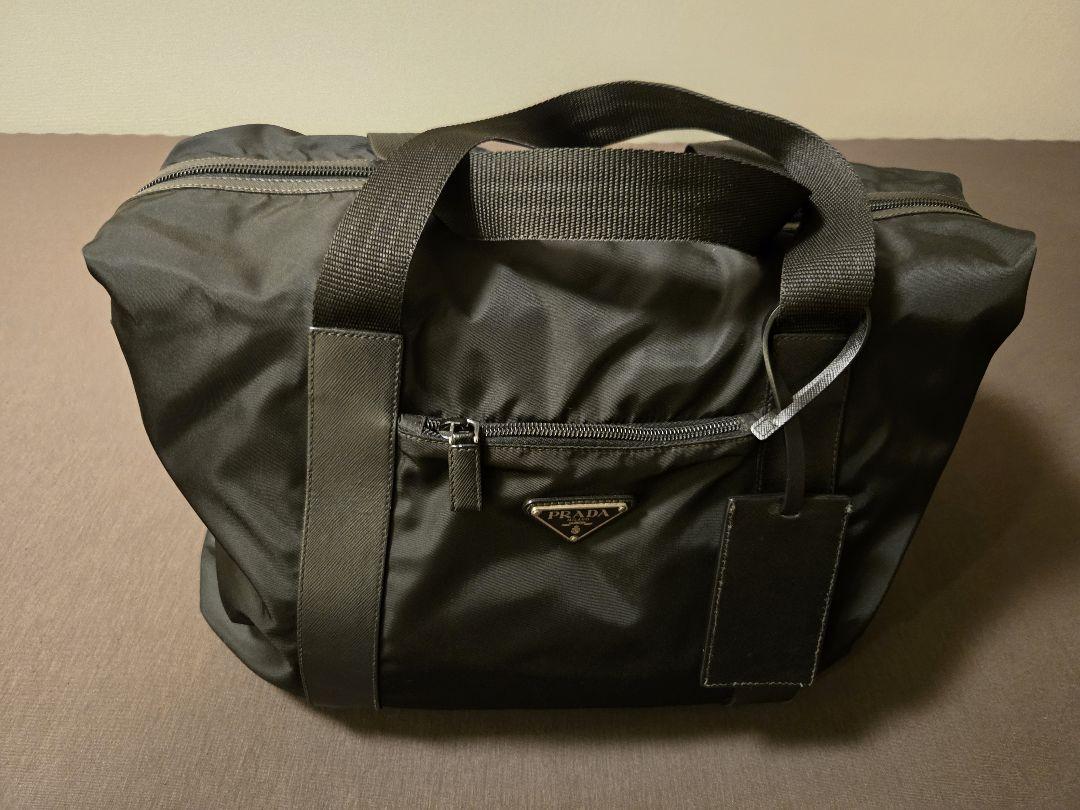 PRADA プラダ