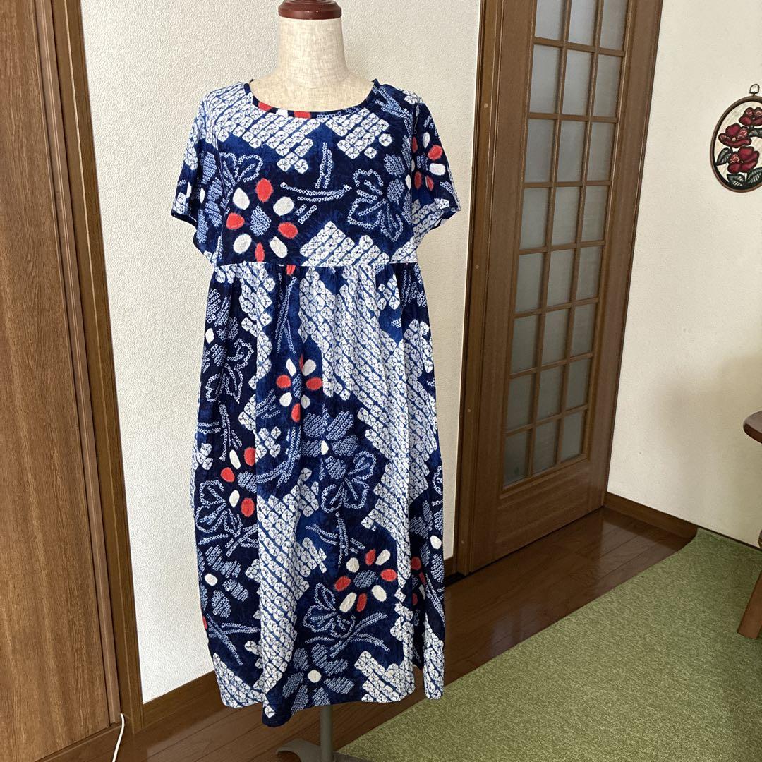 【着物リメイク】絞りチュニックワンピース 花柄 綿 白紺色 着物リメイク】絞りチュニックワンピース 花柄 綿 白紺色 - メルカリ