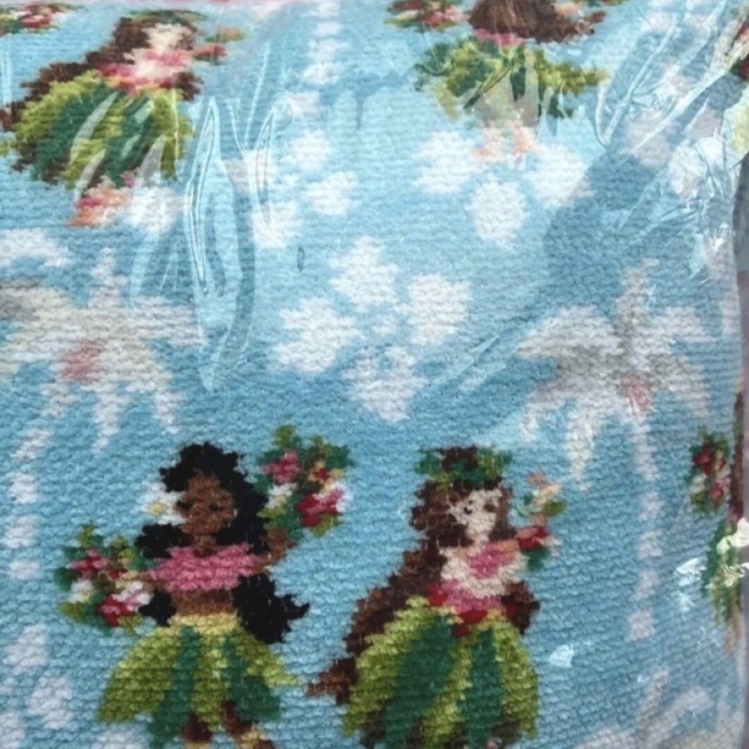 フェイラー  新品　クッション　マナマナ