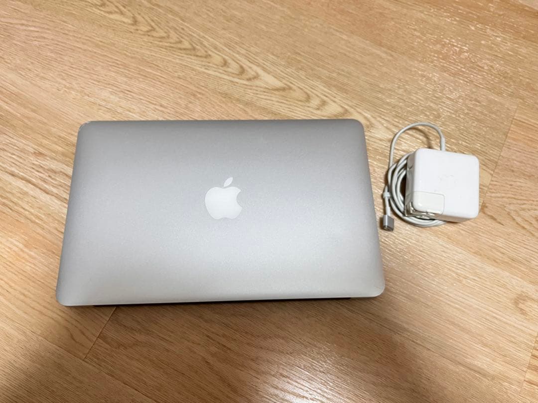 MacBookAir 11-inch mid2013 8GB 128GBApple