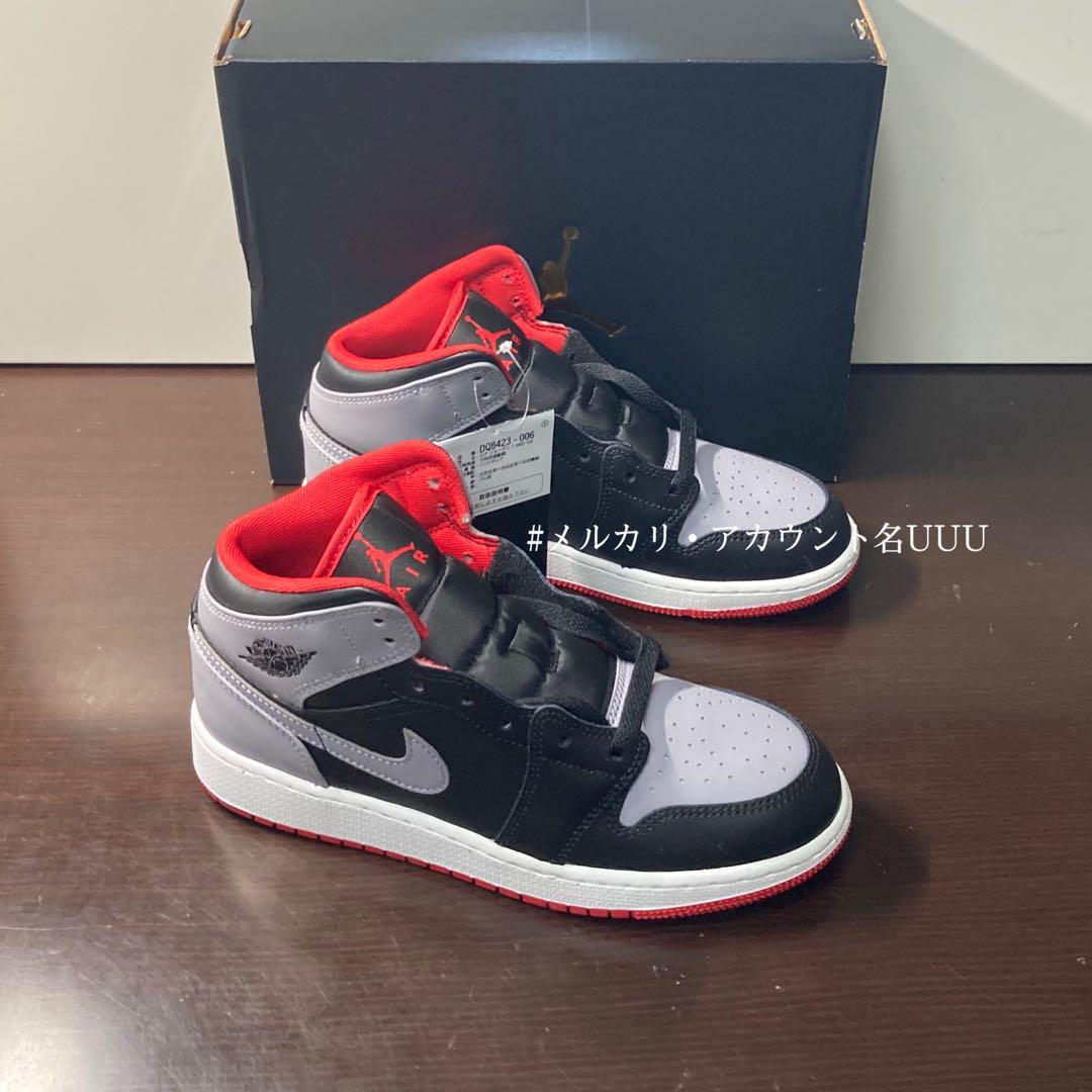 NIKE エアジョーダン１MID