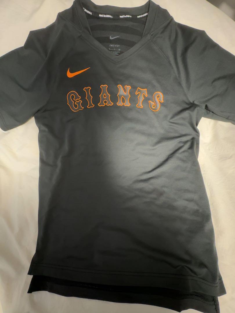 読売ジャイアンツ　ナイキ　ブラック オーセンティック パフォーマンス Ｔシャツ