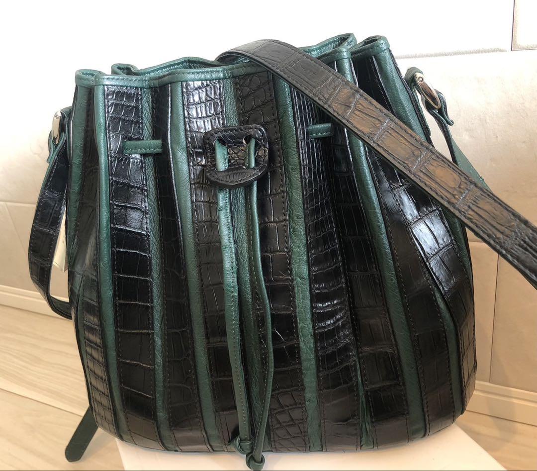 ◎ KLEIN KAROO クラインカルー オーストリッチ グリーン がま口