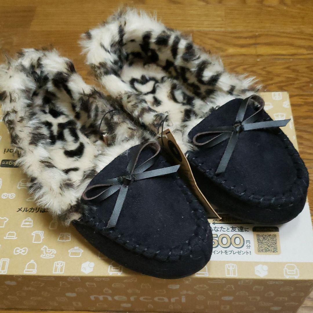 新品モカシンスニーカー