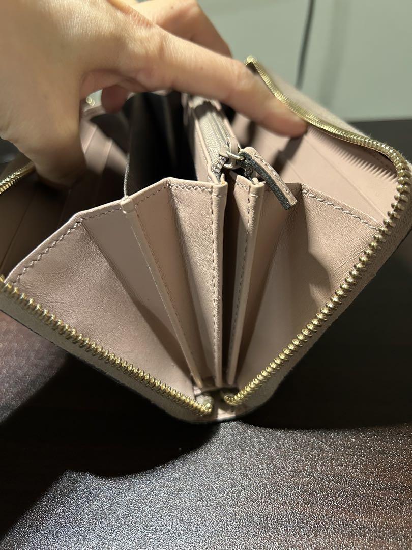 GUCCI✨ラウンドジップ　長財布　シマ　リボン　ピンクベージュ　レディース GUCCI✨ラウンドジップ 長財布 シマ リボン ピンクベージュ