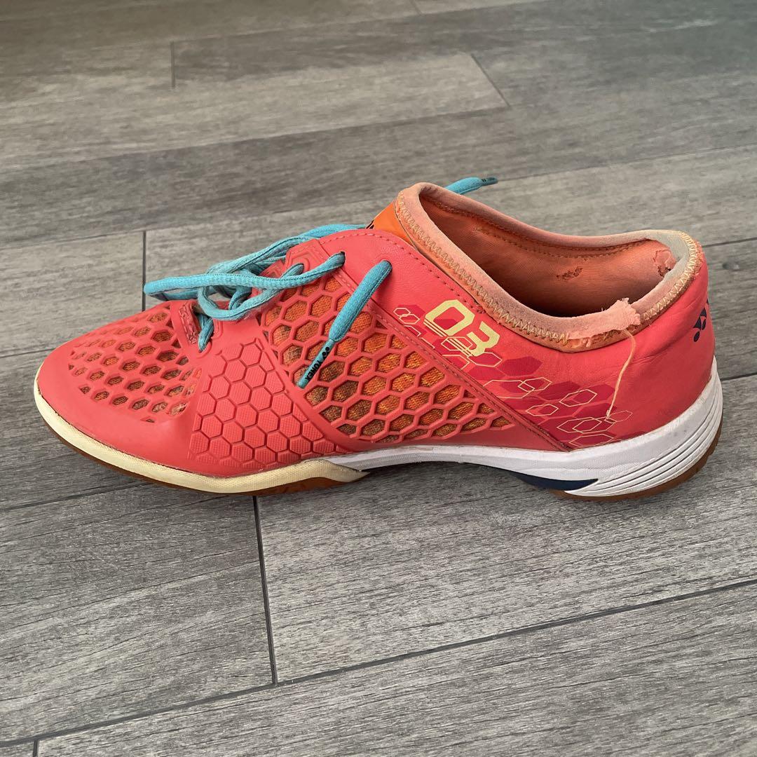 YONEX バドミントンシューズ オレンジ/レッド サイズ: 24.0