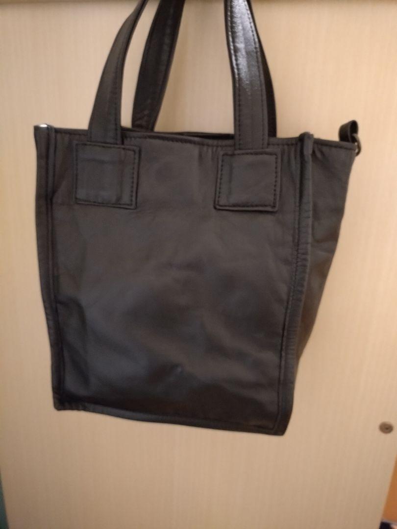 ショルダーバッグ レザー