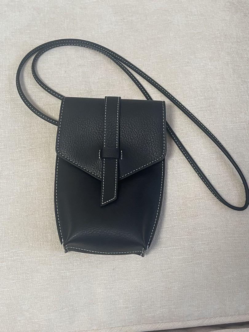 SHIPS スマホショルダーバッグ 黒 美品
