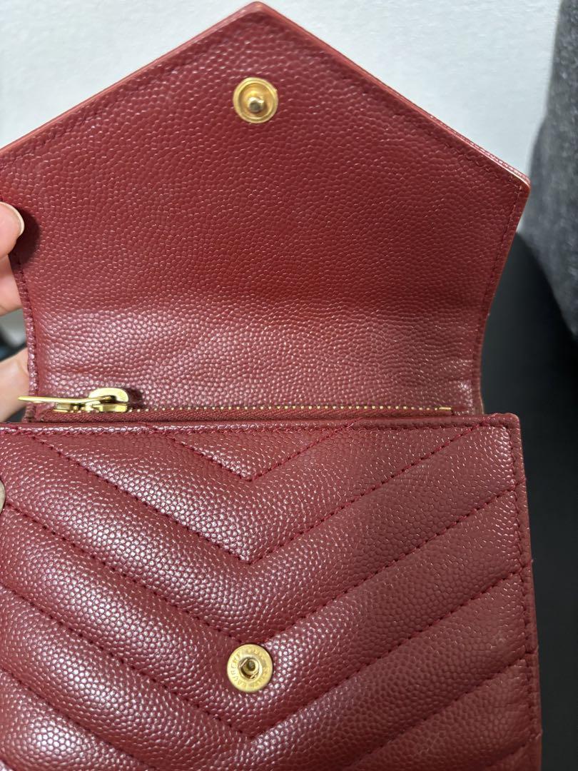 サンローラン二つ折り財布 赤　美品