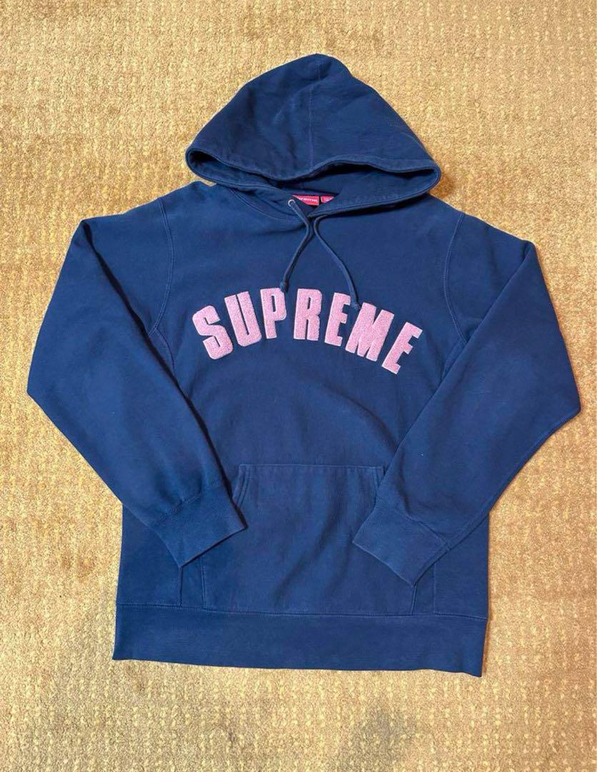 supremeパーカー