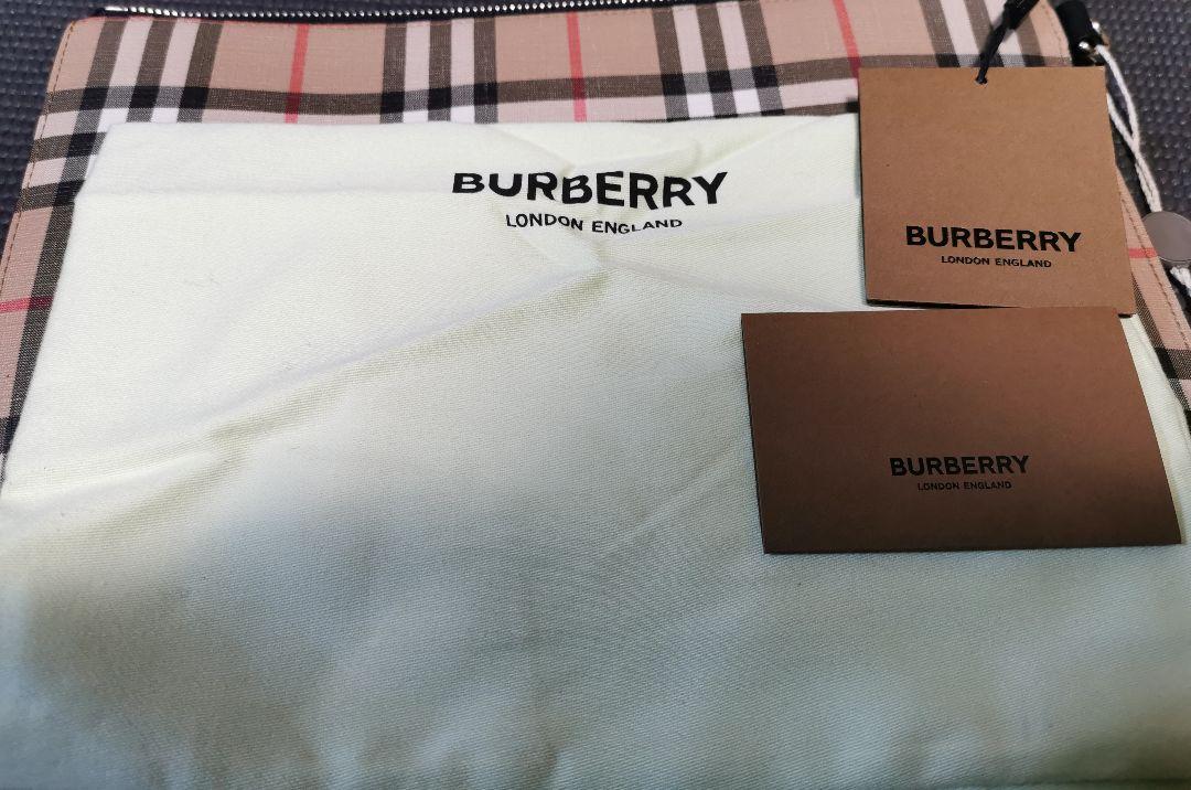 【BURBERRY】クラッチバッグ【ノバチェック】 画像3