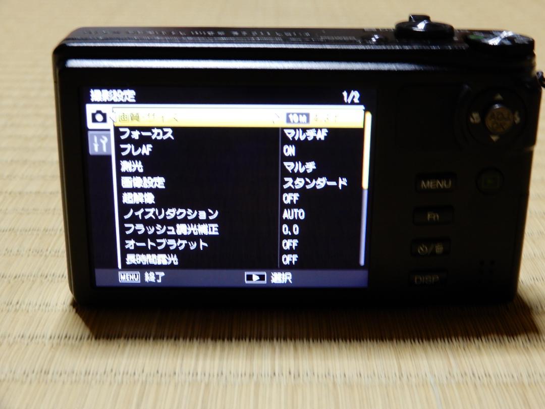 Amazon | RICOH ハイブリッドAFシステム搭載 光学10.7倍ズーム