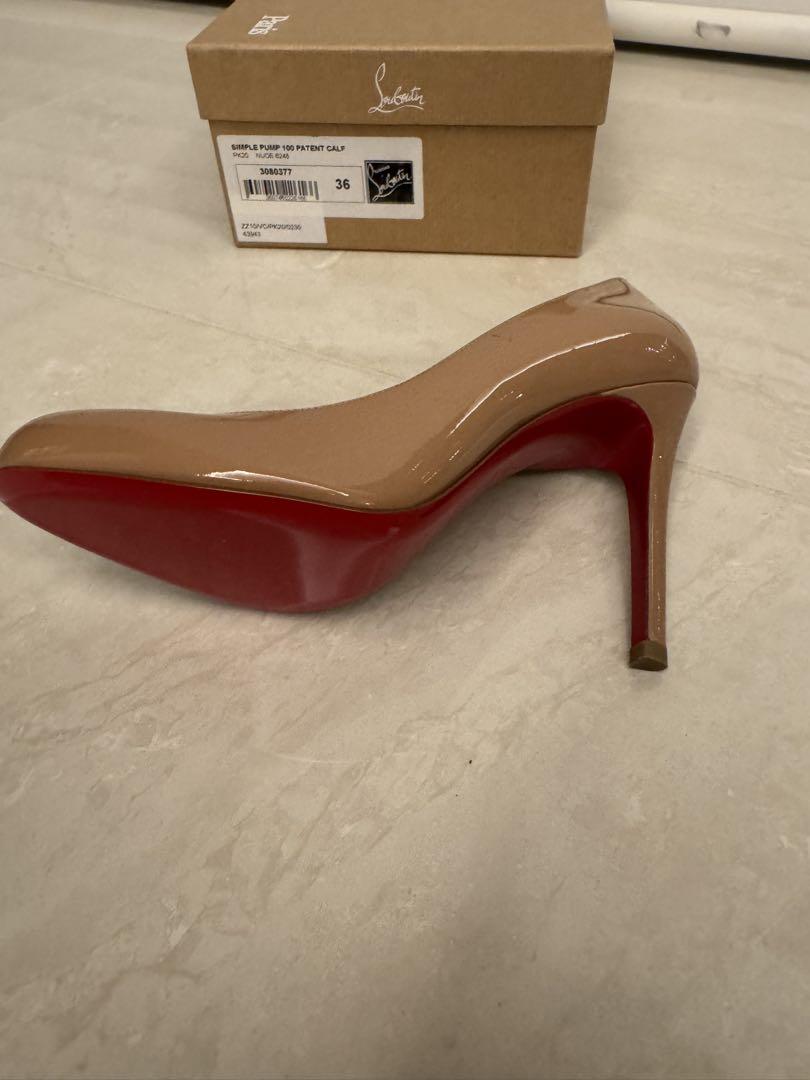 Christian Louboutin ベージュ ハイヒール