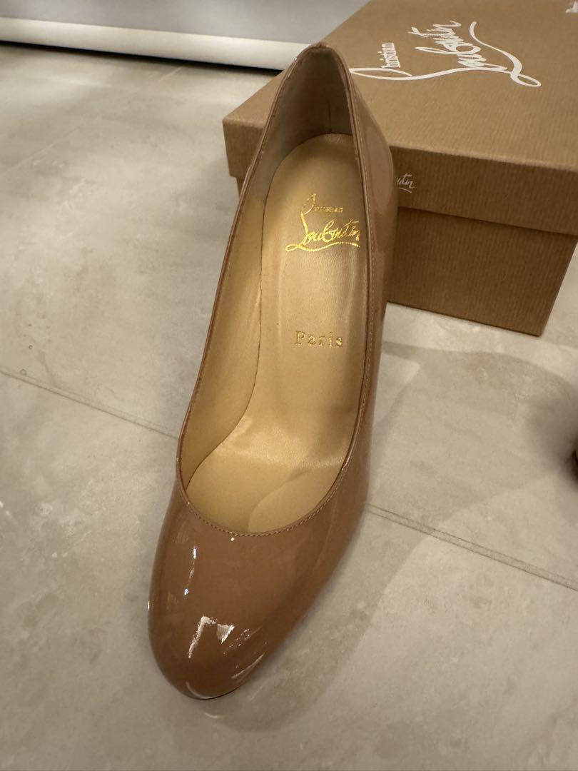 Christian Louboutin ベージュ ハイヒール