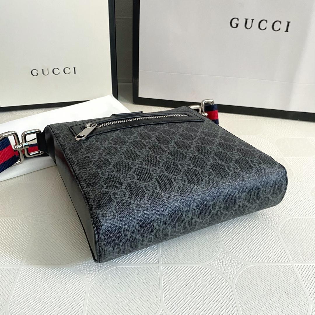 GUCCI メッセンジャーバッグ　ショルダーバッグ