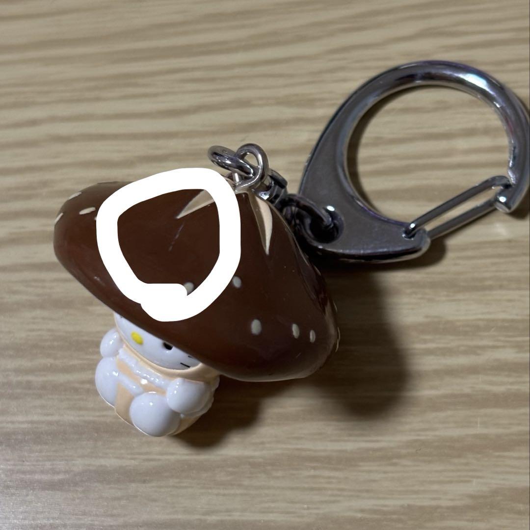 ご当地キティ 大分県 しいたけ キーホルダー - メルカリ