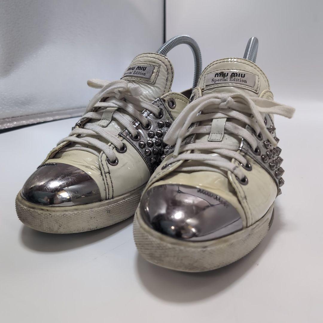 MIUMIU ミュウミュウ スニーカー エナメル スタッズ 38