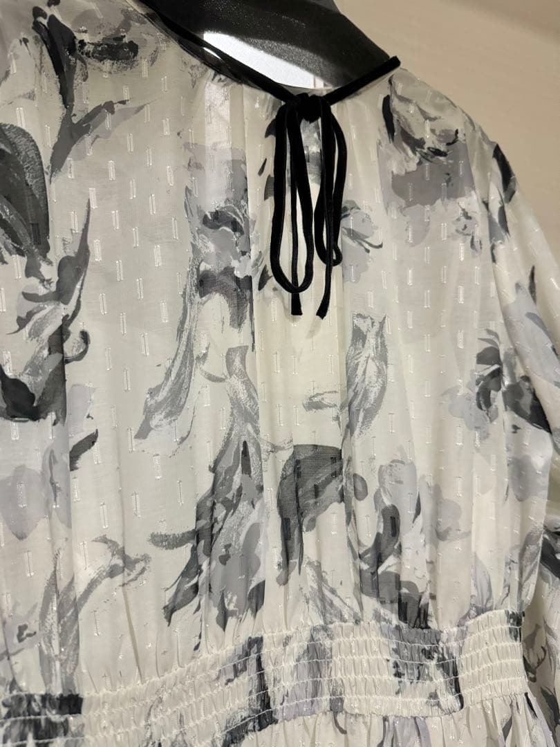 ペイントフラワーワンピースM